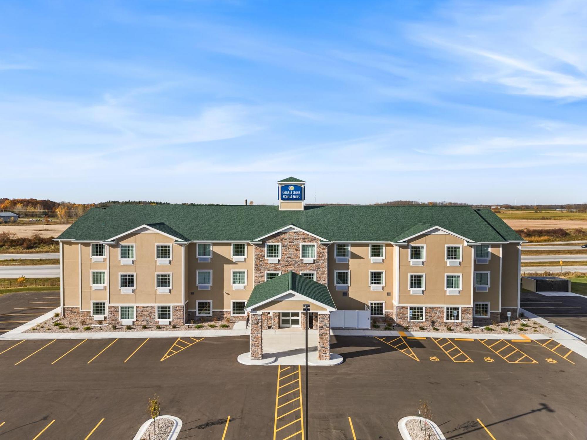 Cobblestone Hotel & Suites - Denmark Exterior foto